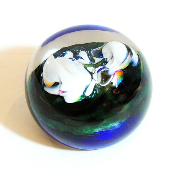 VTG Studio Art GLASS PAPERWEIGHT Ocean Earth Snow Cap Mountains 2.75" Blue White - Picture 1 of 4